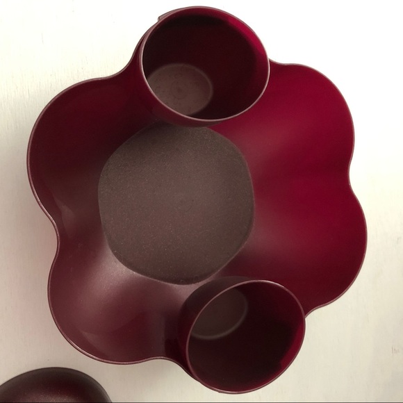 TUPPERWARE Holiday Sparkling chip and dip bowl serving tray set Burgundy - Picture 4 of 16